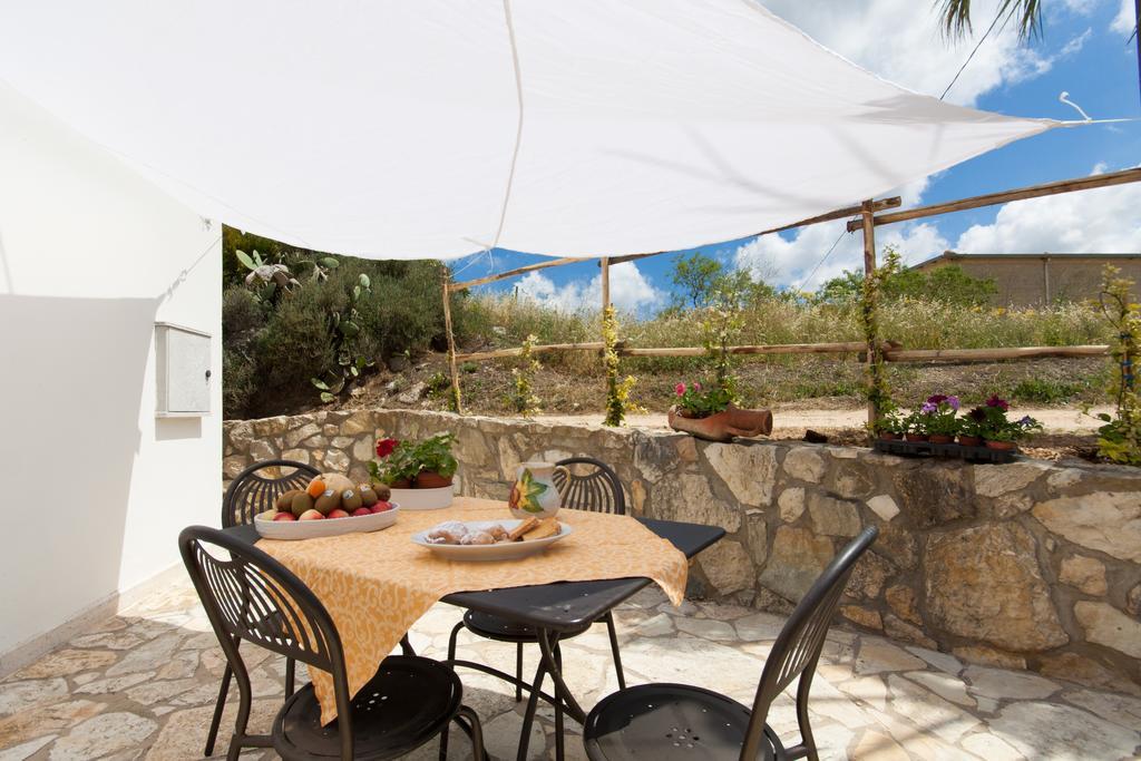 Antico Casale Siciliano Guest House Balata di Baida Exterior photo